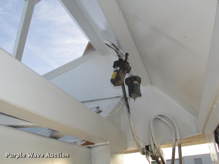 image for item DD2916 1999 Roadmaster G440 bottom dump trailer