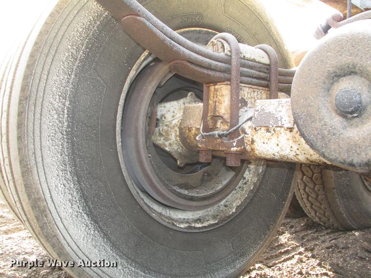 image for item DD2916 1999 Roadmaster G440 bottom dump trailer