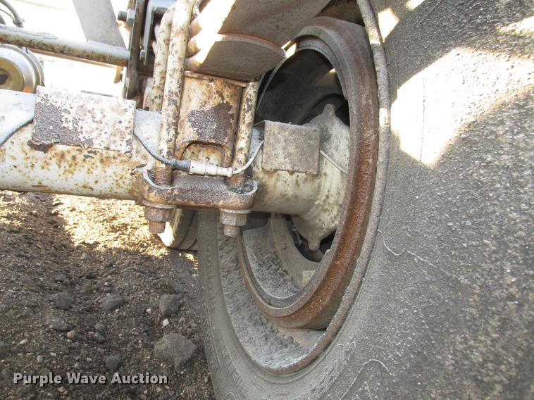 image for item DD2916 1999 Roadmaster G440 bottom dump trailer