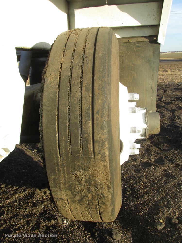 image for item DD2916 1999 Roadmaster G440 bottom dump trailer