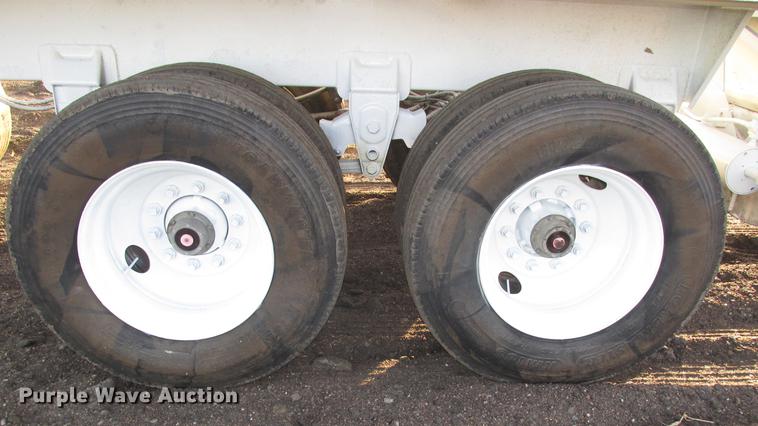 image for item DD2916 1999 Roadmaster G440 bottom dump trailer
