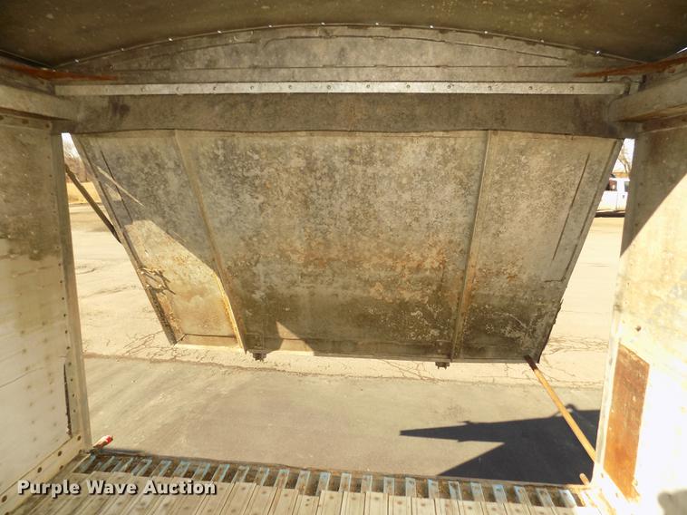 image for item DD2923 2013 Wilkens 0K2036BCFSTT walking floor trailer