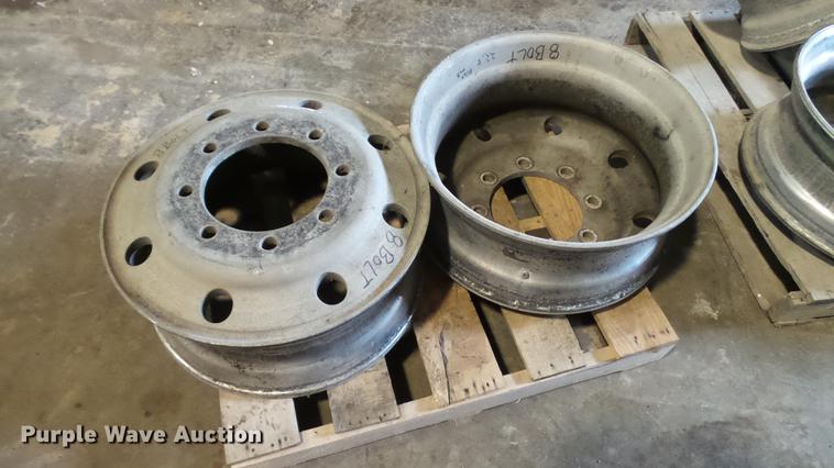 image for item DT9464 (2) 22.5" aluminum eight bolt wheels