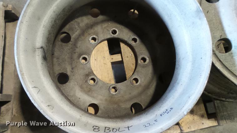 image for item DT9464 (2) 22.5" aluminum eight bolt wheels