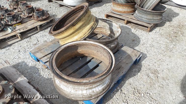 image for item DT9471 (3) Dayton 24.5" wheels