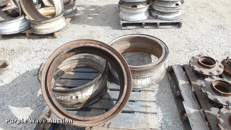 image for item DT9471 (3) Dayton 24.5" wheels