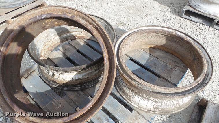 image for item DT9471 (3) Dayton 24.5" wheels