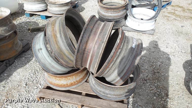 image for item DT9472 (6) Dayton 22.5" wheels