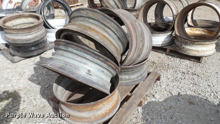 image for item DT9472 (6) Dayton 22.5" wheels