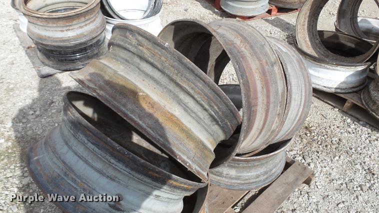 image for item DT9472 (6) Dayton 22.5" wheels