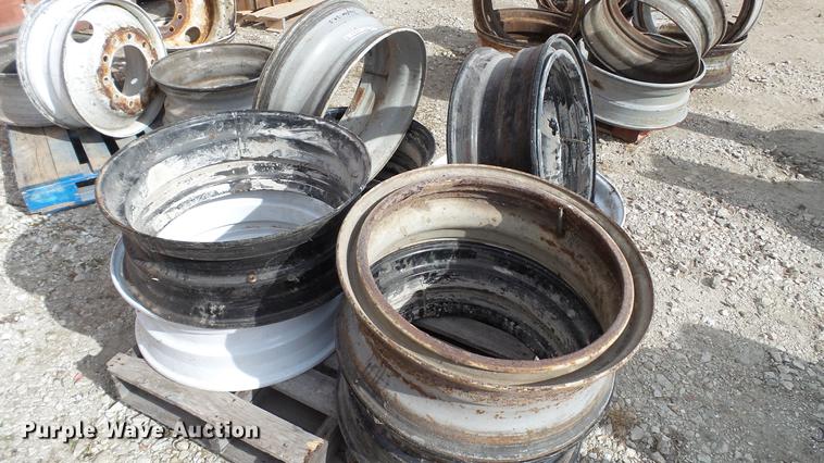 image for item DT9474 (8) Dayton 24.5" wheels