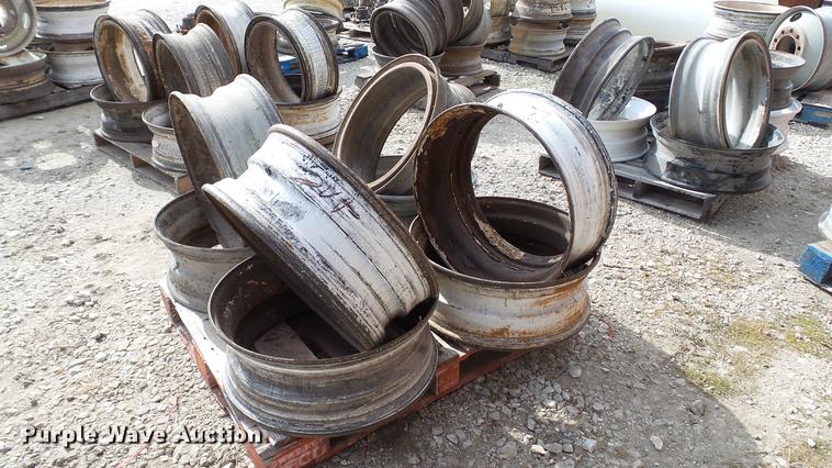 image for item DT9476 (8) Dayton 24.5" wheels