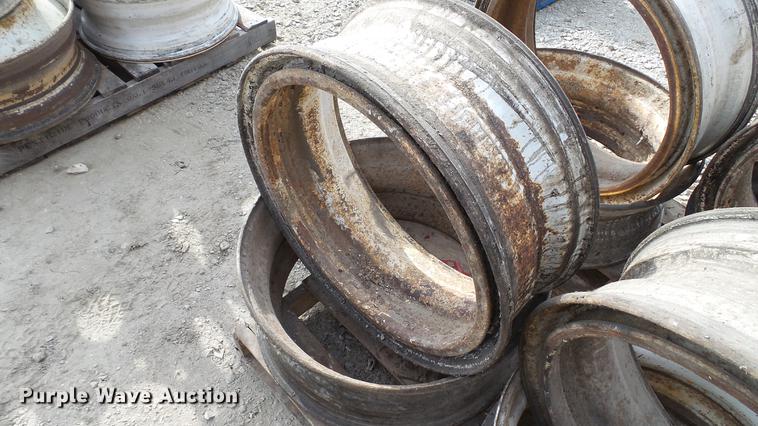 image for item DT9477 (8) Dayton 24.5" wheels