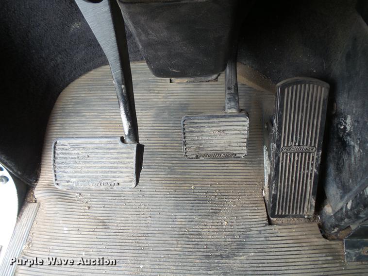 image for item EA9689 1995 Freightliner FLD semi truck