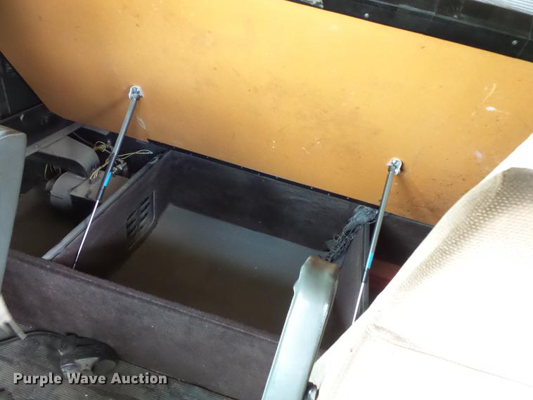 image for item EA9689 1995 Freightliner FLD semi truck