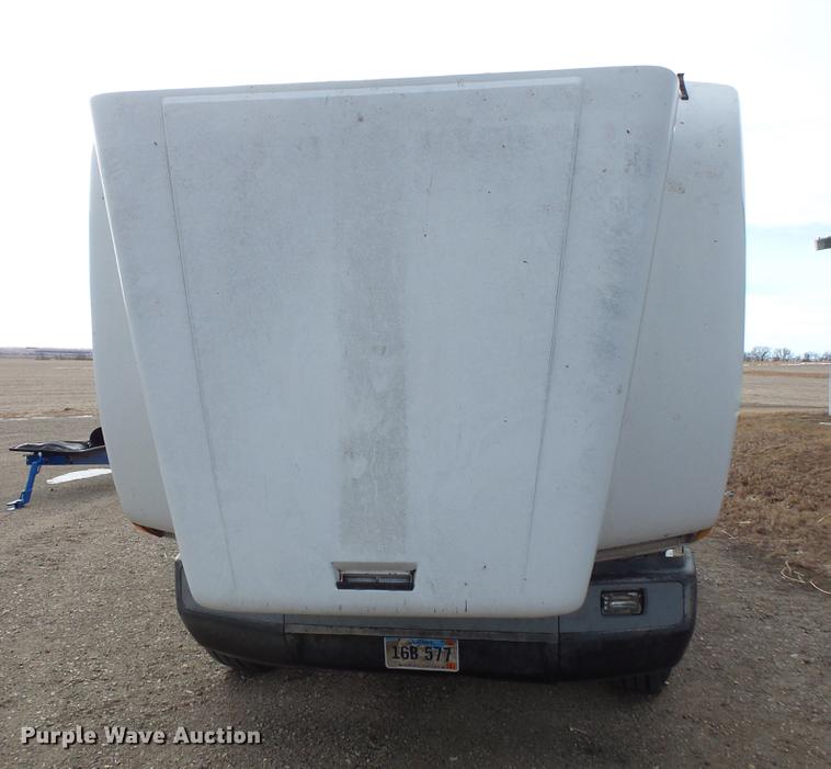 image for item EA9689 1995 Freightliner FLD semi truck