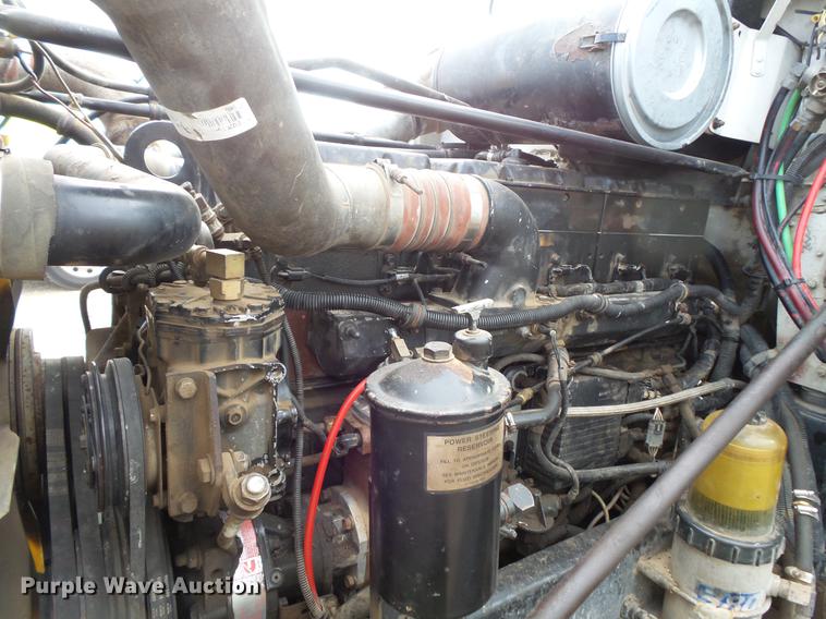 image for item EA9689 1995 Freightliner FLD semi truck