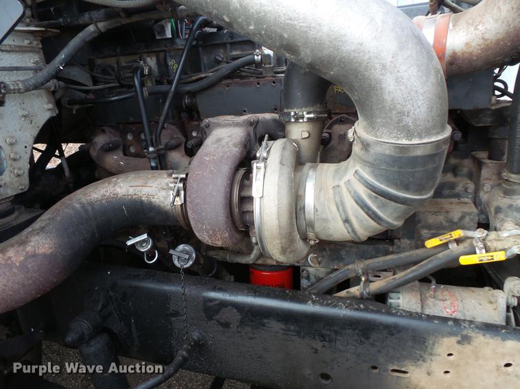 image for item EA9689 1995 Freightliner FLD semi truck