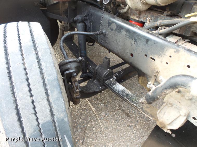 image for item EA9689 1995 Freightliner FLD semi truck