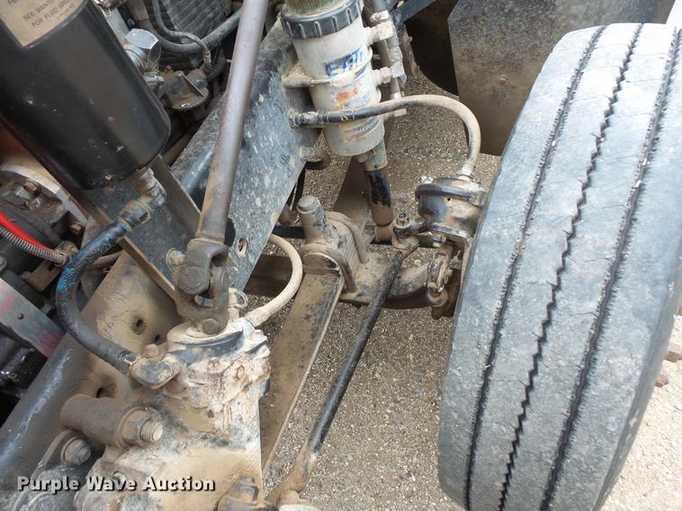 image for item EA9689 1995 Freightliner FLD semi truck