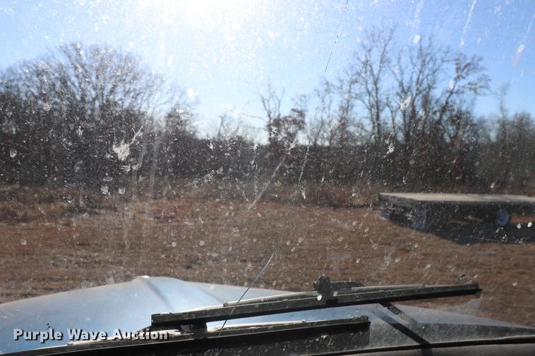 image for item EC9402 1999 Kenworth T600B semi truck