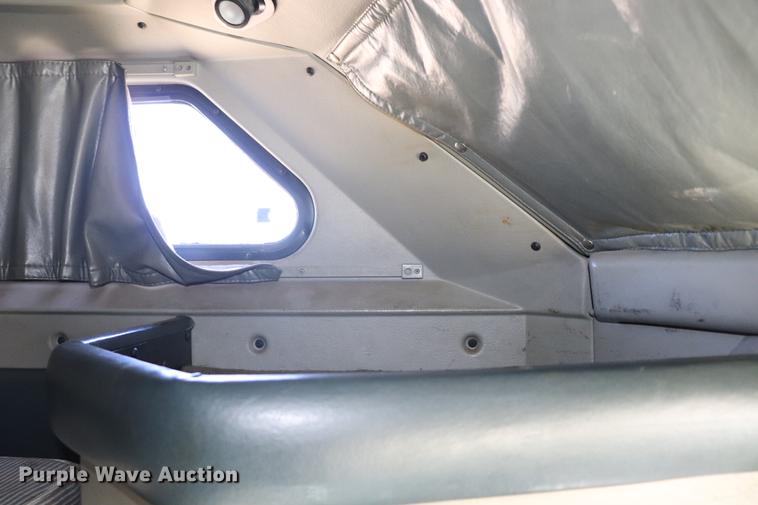 image for item EC9402 1999 Kenworth T600B semi truck