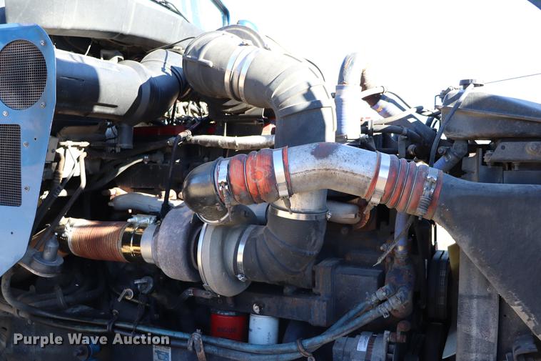 image for item EC9402 1999 Kenworth T600B semi truck