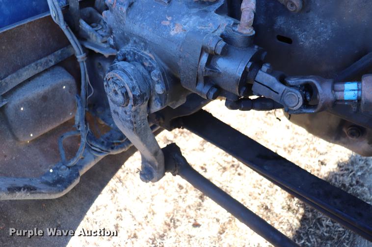 image for item EC9402 1999 Kenworth T600B semi truck