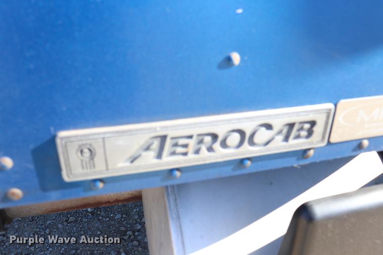 image for item EC9402 1999 Kenworth T600B semi truck