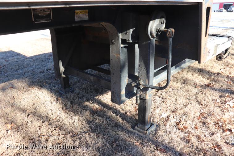 image for item EC9403 2008 Fontaine 1DFT-8-8048WSAWK drop deck trailer