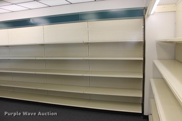 image for item DB5118 Gondola style retail display shelving