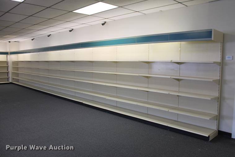 image for item DB5118 Gondola style retail display shelving