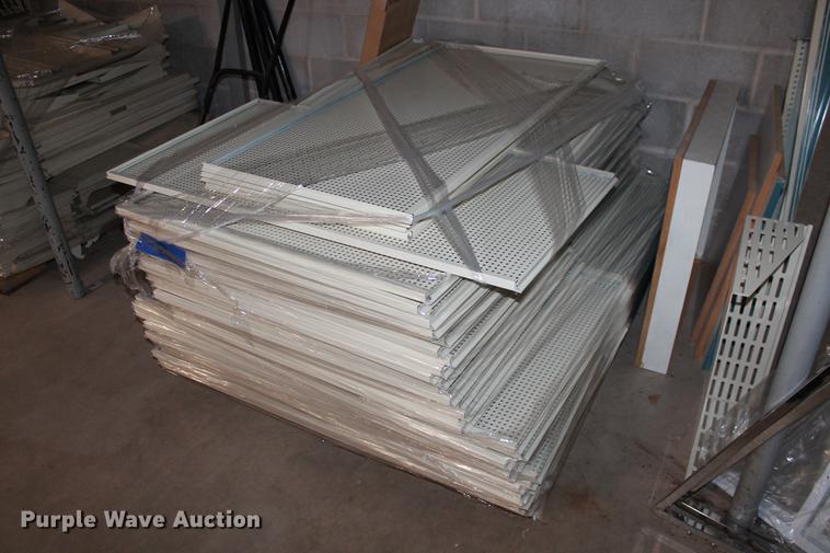 image for item DB5118 Gondola style retail display shelving