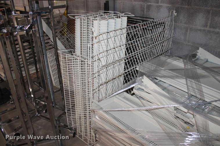 image for item DB5118 Gondola style retail display shelving