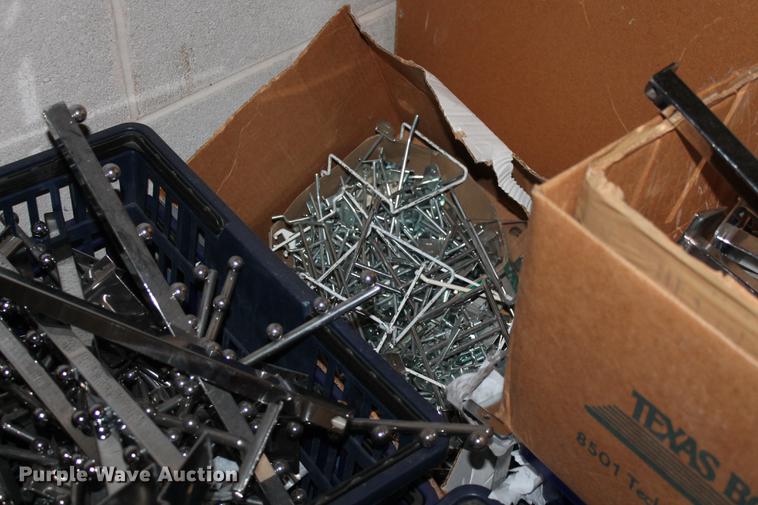 image for item DB5118 Gondola style retail display shelving