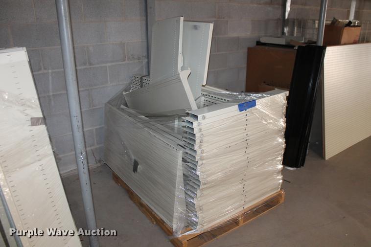 image for item DB5118 Gondola style retail display shelving