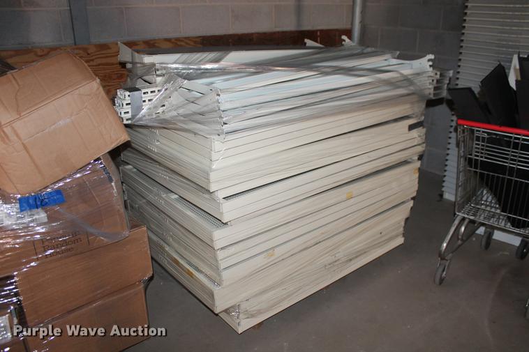 image for item DB5118 Gondola style retail display shelving