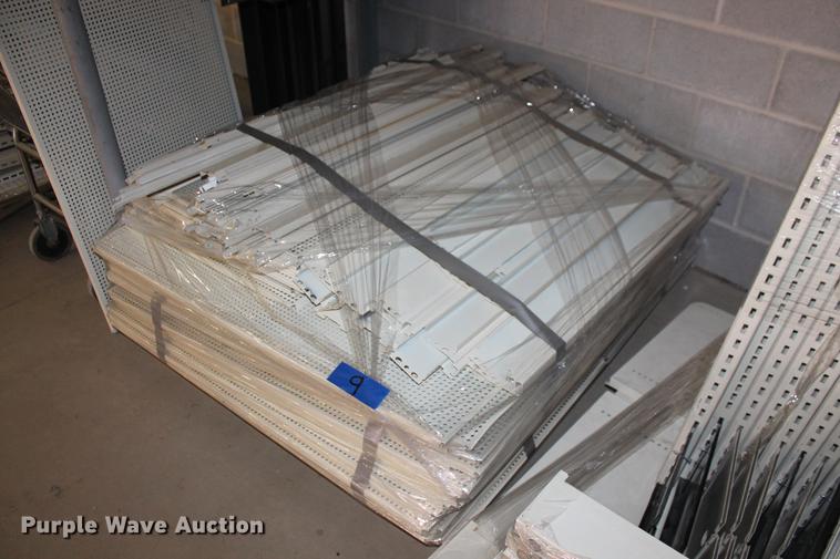 image for item DB5118 Gondola style retail display shelving