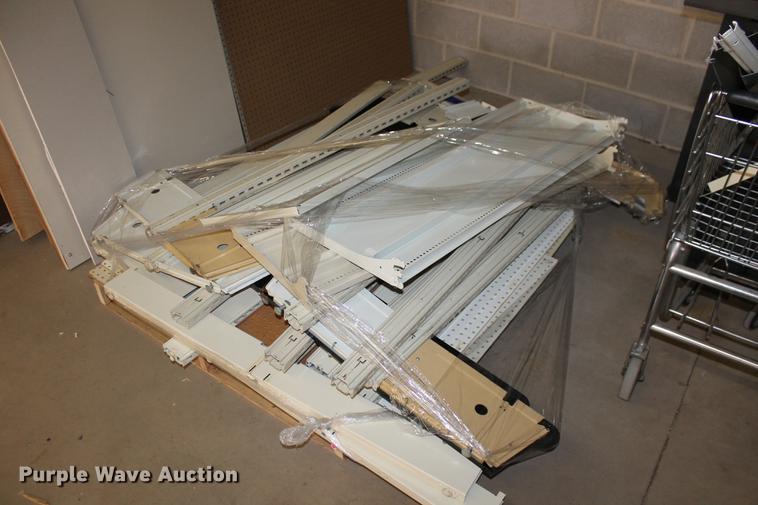 image for item DB5118 Gondola style retail display shelving