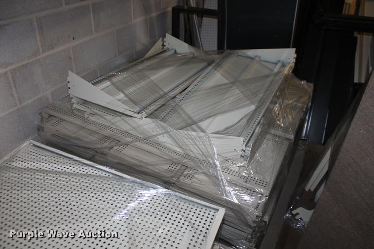 image for item DB5118 Gondola style retail display shelving