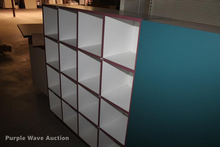 image for item DB5118 Gondola style retail display shelving