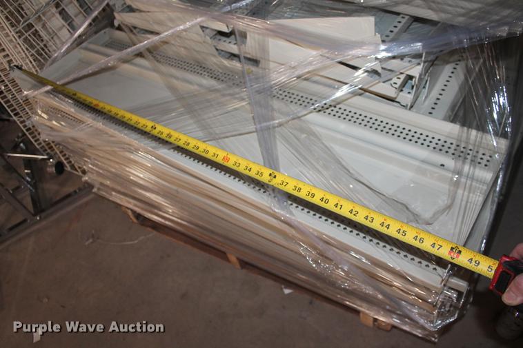 image for item DB5118 Gondola style retail display shelving