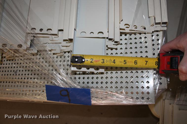 image for item DB5118 Gondola style retail display shelving