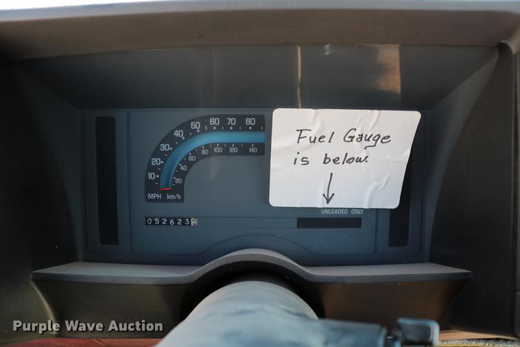 image for item DB6581 1988 GMC S15 pickup truck