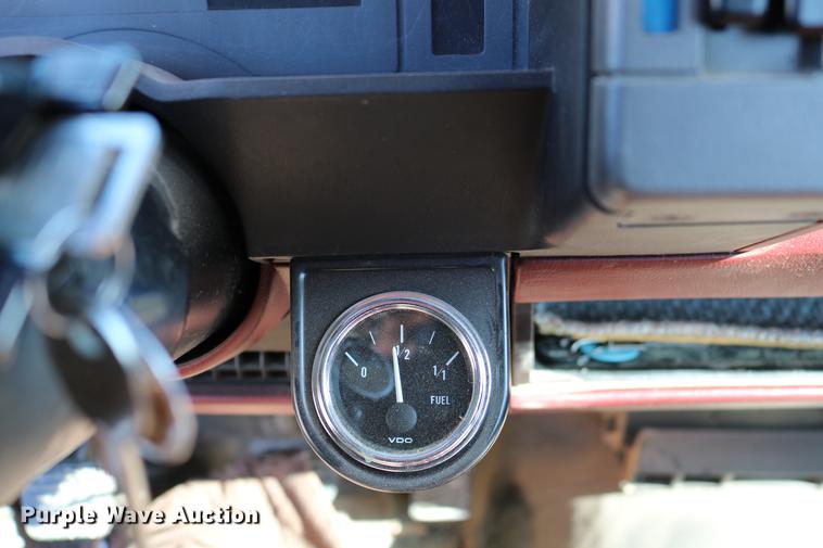 image for item DB6581 1988 GMC S15 pickup truck