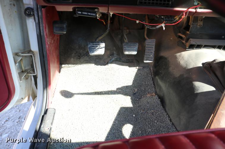 image for item DB6581 1988 GMC S15 pickup truck