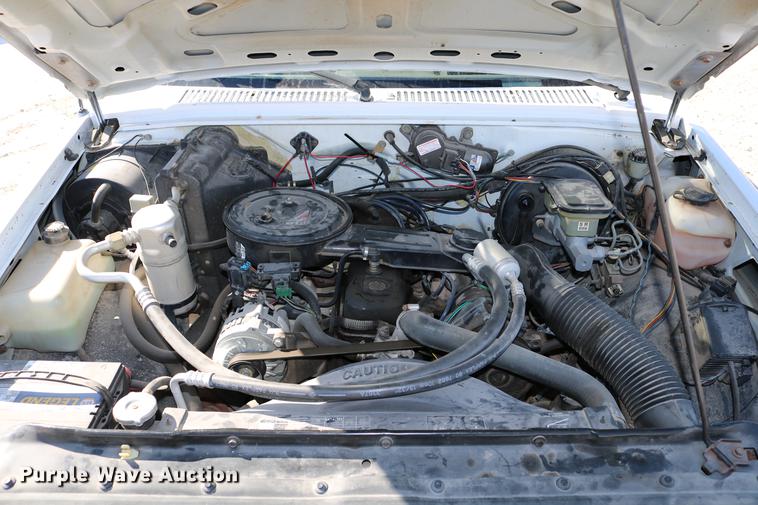 image for item DB6581 1988 GMC S15 pickup truck