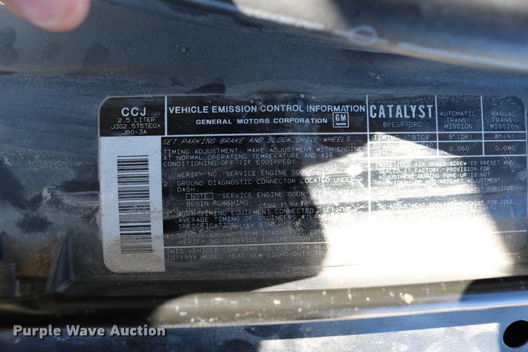 image for item DB6581 1988 GMC S15 pickup truck