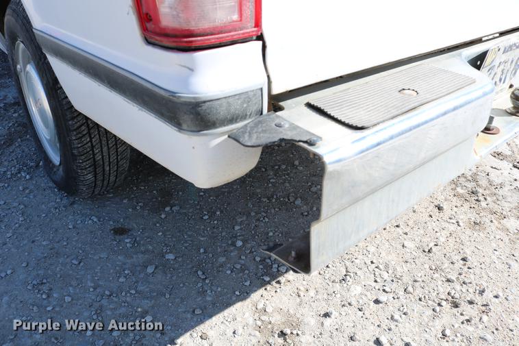 image for item DB6581 1988 GMC S15 pickup truck