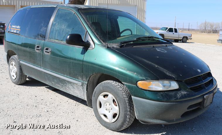 image for item DB6582 1998 Dodge Caravan van